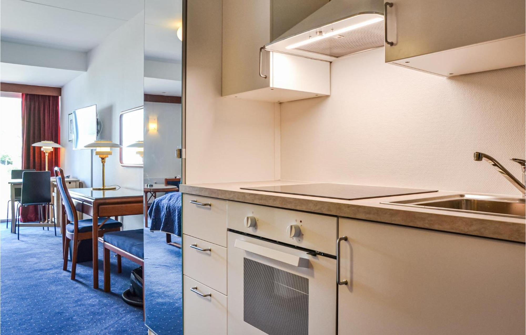 Nice Apartment In Helsingor With Wifi Exteriör bild